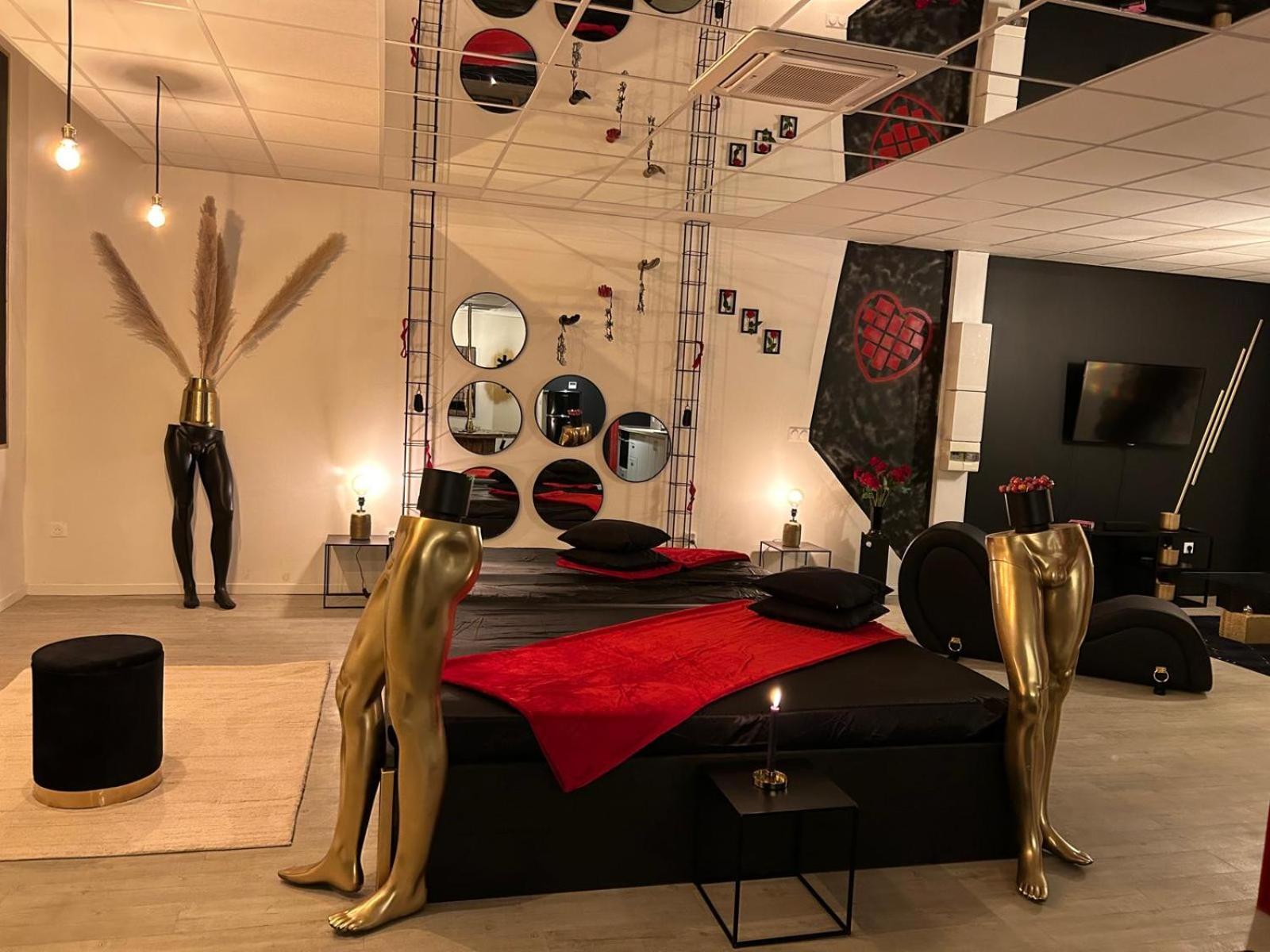 L'Escapade Sensuelle - La Love Room D'Epernay Bagian luar foto