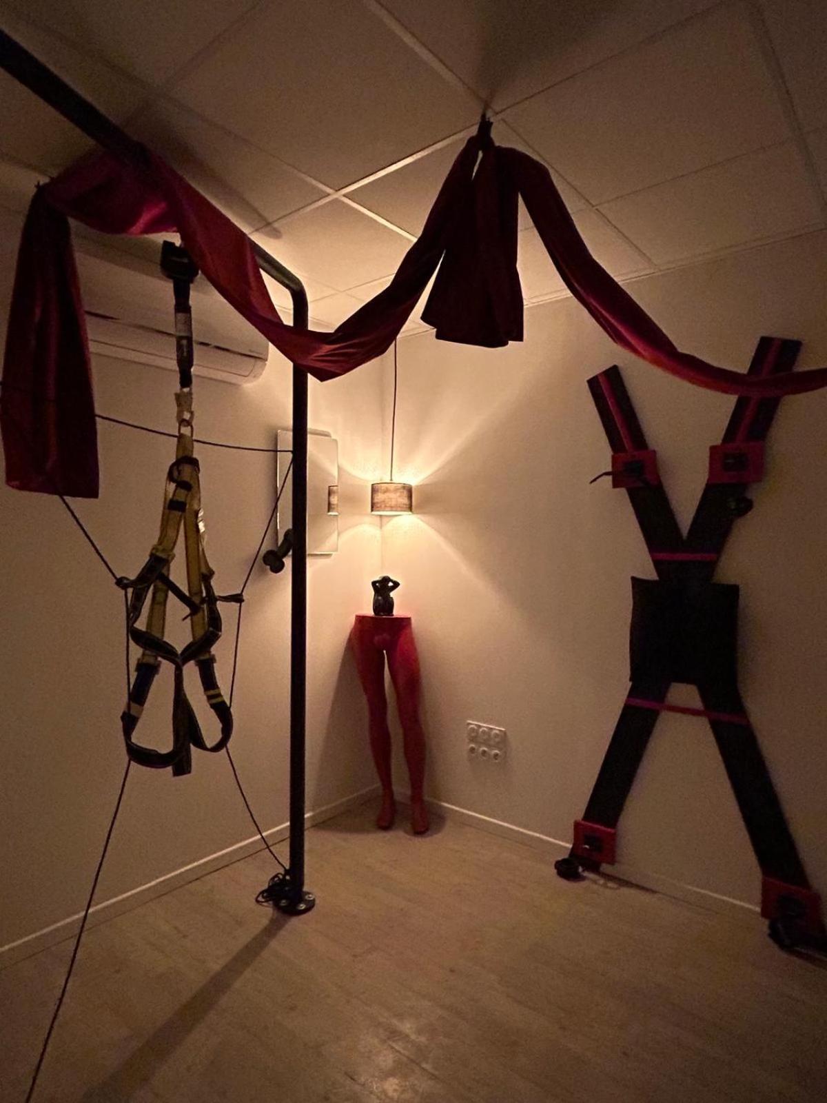 L'Escapade Sensuelle - La Love Room D'Epernay Bagian luar foto